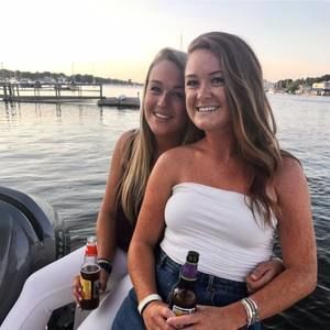 Meet your Posher, Laina